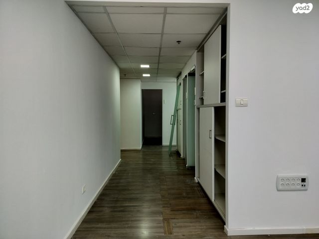 משרדים, דרך זאב ז'בוטינסקי, בורסה, רמת גן