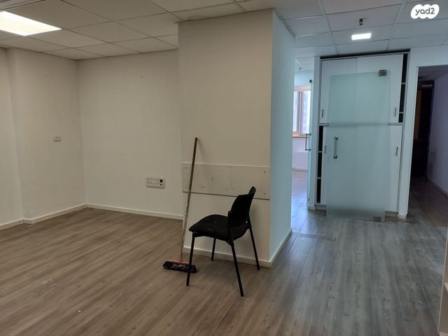 משרדים, דרך זאב ז'בוטינסקי, בורסה, רמת גן