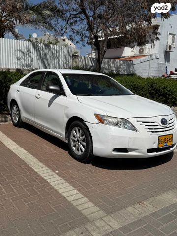 טויוטה קאמרי