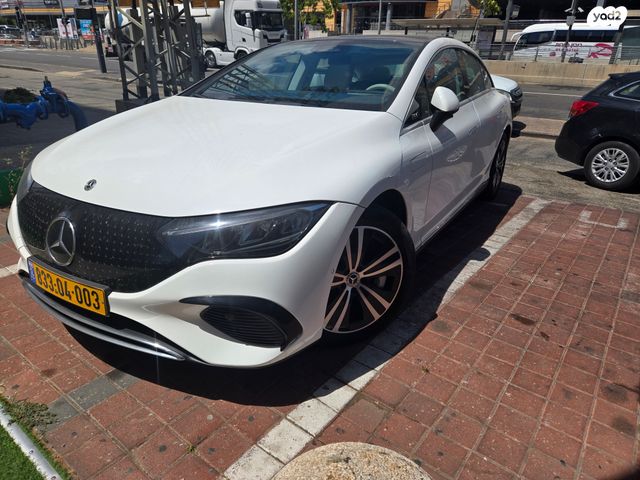 מודעת רכב מרצדס-בנץ EQE