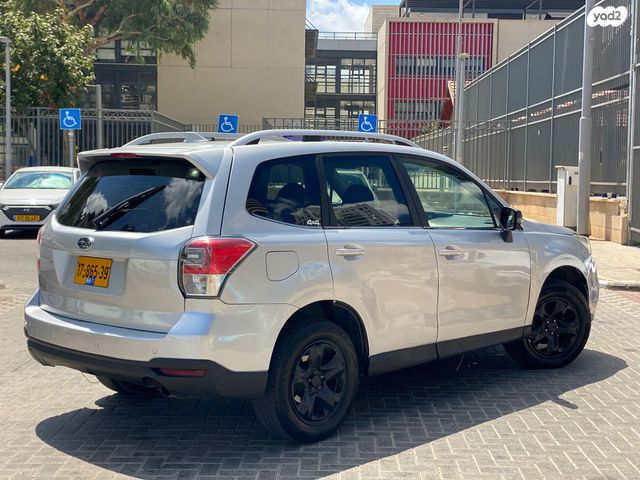 סובארו פורסטר