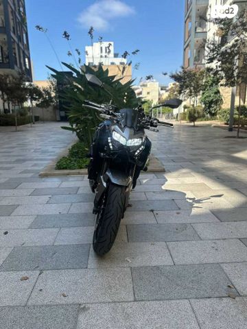 מודעת רכב קאוואסאקי Z900