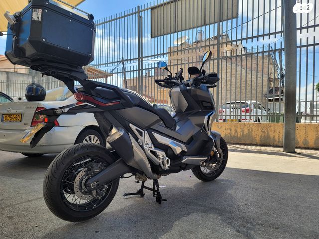 הונדה X-ADV750
