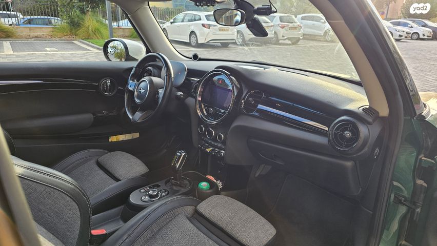 מיני קופר SE (חשמלית)