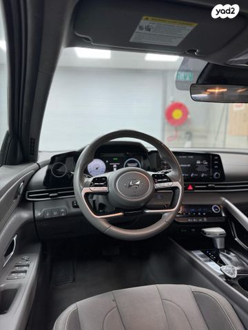 יונדאי אלנטרה