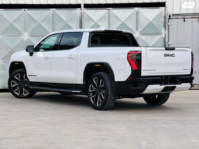 ג'י.אם.סי סיירה EV