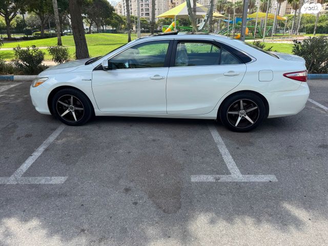 טויוטה קאמרי