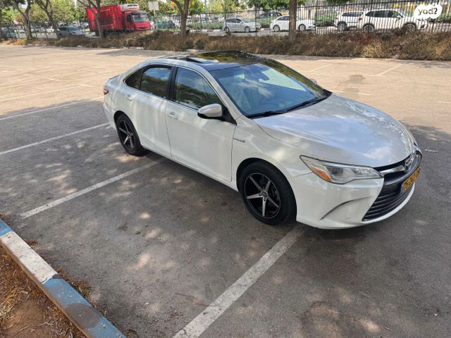 טויוטה קאמרי