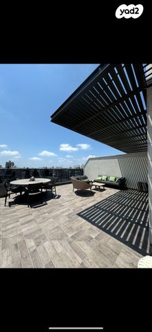 גג/ פנטהאוז, יהושע חנקין 33, אגרובנק, חולון