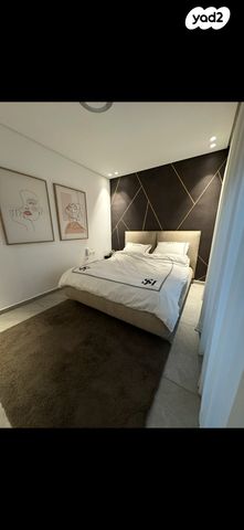 גג/ פנטהאוז, יהושע חנקין 33, אגרובנק, חולון