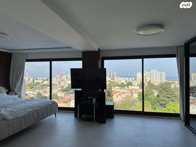 דירת גן, הרב זרביב 7, רמב"ם, טירת כרמל