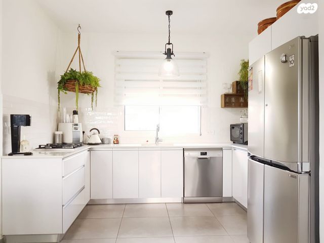 גג/ פנטהאוז, יפה נוף 13, הראשונים, שלומי