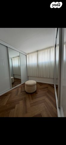 גג/ פנטהאוז, יהושע חנקין 33, אגרובנק, חולון