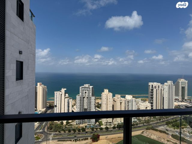 אמנון ליפקין שחק 1