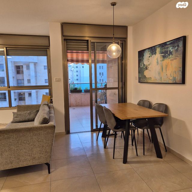 דירה, מוטה גור 4, קרית אילון, חולון