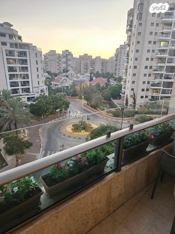 דירה, מוטה גור 4, קרית אילון, חולון