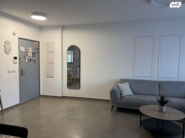 דירה, שדרות עמק האלה 16, שקמים ואגמים, אשקלון