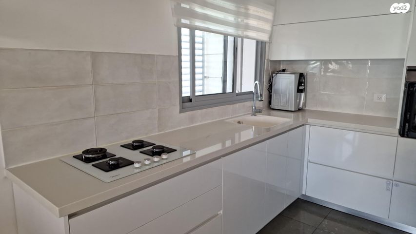 דירה, שדרות עמק האלה 16, שקמים ואגמים, אשקלון