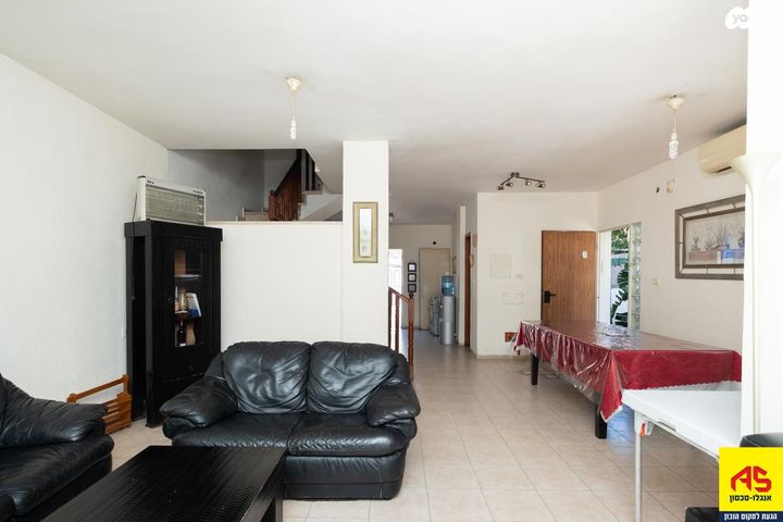 בית פרטי/ קוטג', סמטת הלוטם, יפה נוף, פרדס חנה כרכור