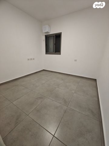 דירה, שדרות הרב משה שמואל שפירא, פארק המושבה, באר יעקב