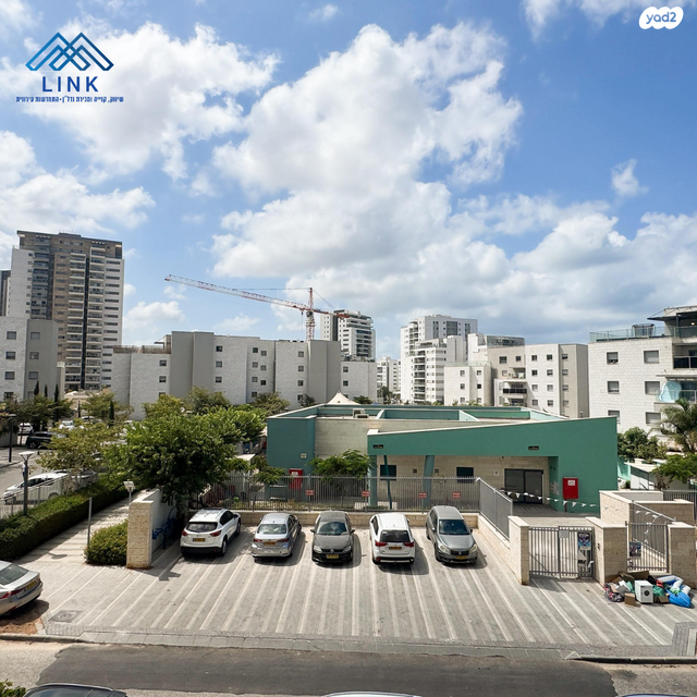 דירה, הגל, החותרים, טירת כרמל