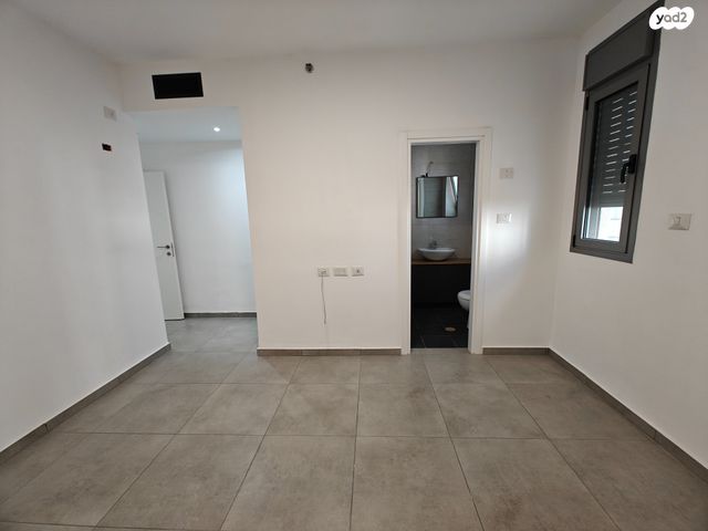 דירה, שדרות הרב משה שמואל שפירא, פארק המושבה, באר יעקב