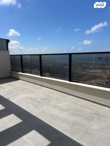 גג/ פנטהאוז, תל מאנה, חיפה