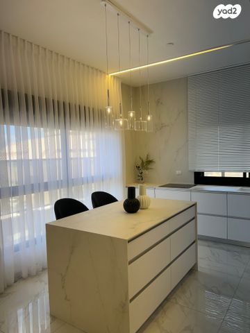 גג/ פנטהאוז, תל מאנה, חיפה