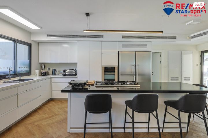 דו משפחתי, הרצליה פיתוח, הרצליה