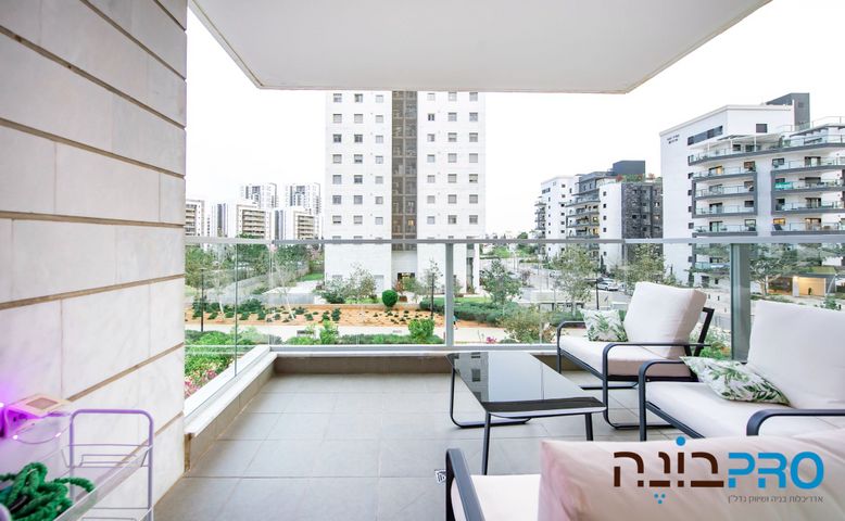 דירה, חיים חפר, הרקפות, ראשון לציון