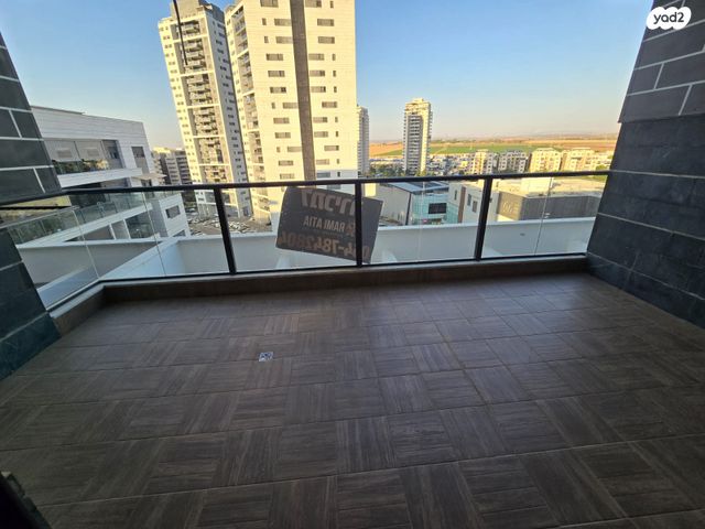 גג/ פנטהאוז, נחל ירקון, כרמי גת, קרית גת