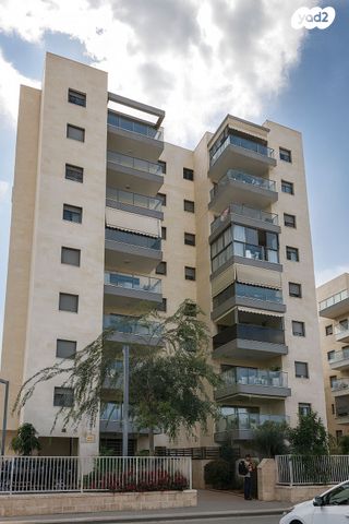 דירה, המחנה הצבאי, קרית מלאכי