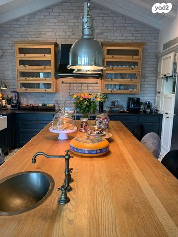 בית פרטי/ קוטג', גולן, רמת השרון