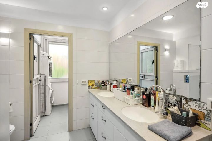 דירת גן, רחל המשוררת 4, בית הכרם, רמת בית הכרם, ירושלים