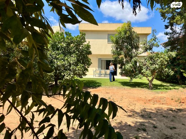 בית פרטי/ קוטג', שאר העיר, קדימה צורן