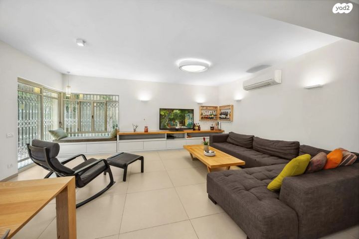 דירת גן, רחל המשוררת 4, בית הכרם, רמת בית הכרם, ירושלים