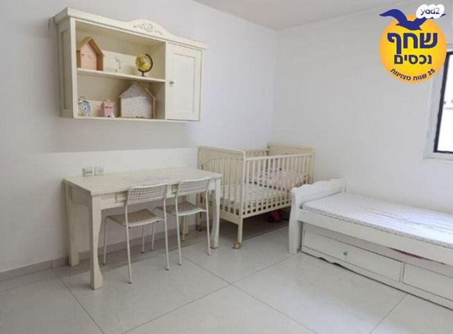 דירה, רחבת הזמיר, אלעד, אלעד