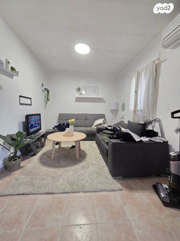 דירה, אליהו הנביא, שכונה ד', באר שבע