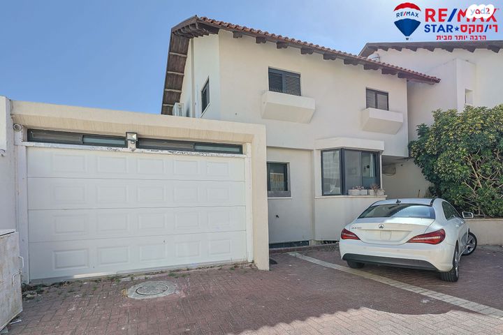 דו משפחתי, הרצליה פיתוח, הרצליה