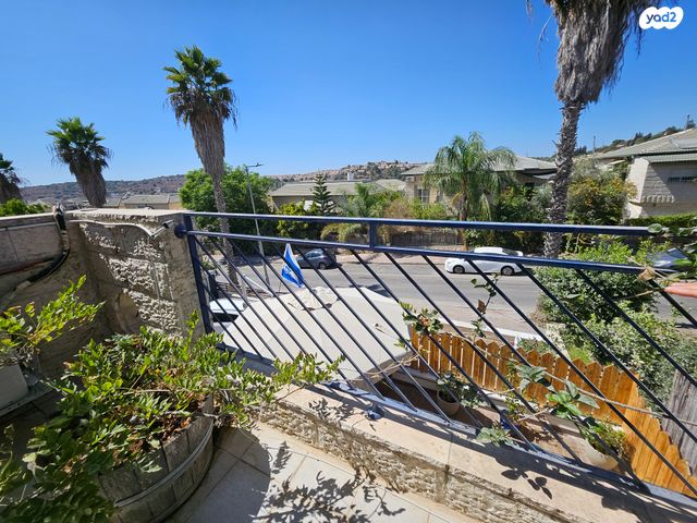 דו משפחתי, נטפים, צור הדסה