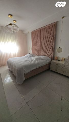 דירת גן, בית אריה / עופרים