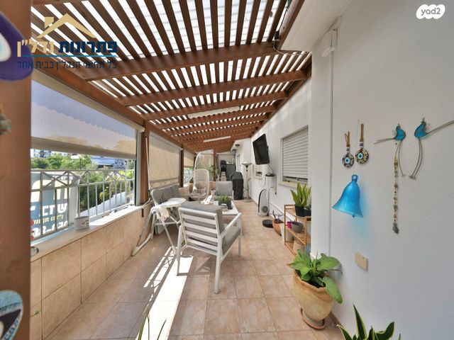 גג/ פנטהאוז, ירושלים 27, מרכז העיר, קרית אתא