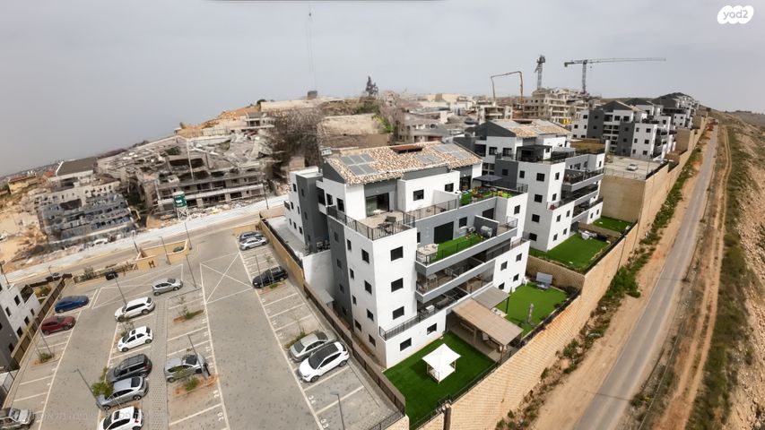 גג/ פנטהאוז, בית אריה / עופרים