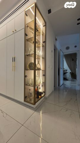 דירת גן, בית אריה / עופרים