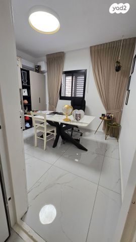 דירת גן, בית אריה / עופרים