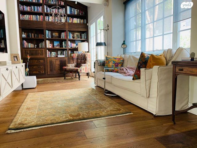 בית פרטי/ קוטג', גולן, רמת השרון