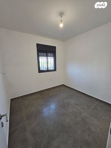 גג/ פנטהאוז, נחל ירקון, כרמי גת, קרית גת