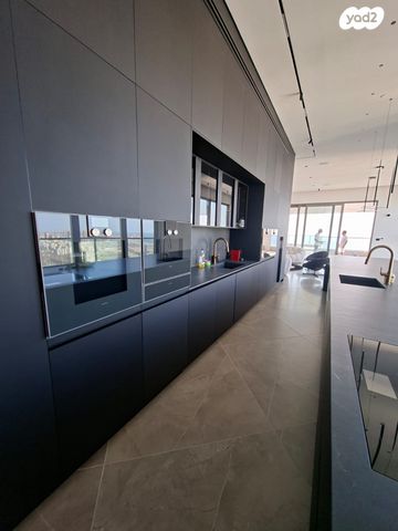 גג/ פנטהאוז, ג'ו עמר, הקריה מע"ר, אשדוד