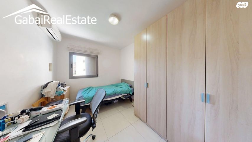 דירה, גרשון אבנר, ארמון הנציב, תלפיות מזרח, ירושלים