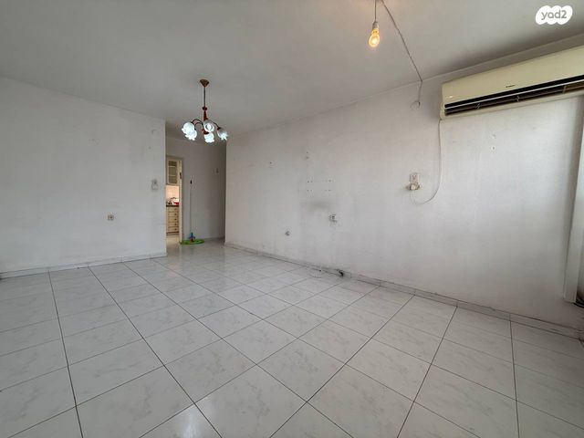 דירה, עין יהב, ג'סי כהן, חולון